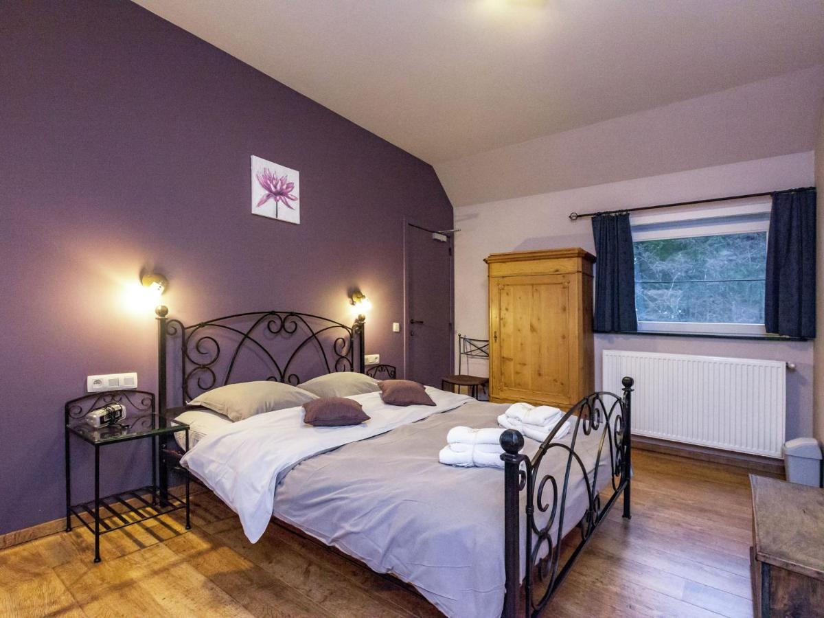 Authentic Holiday In With Garden Hébergement de vacances *