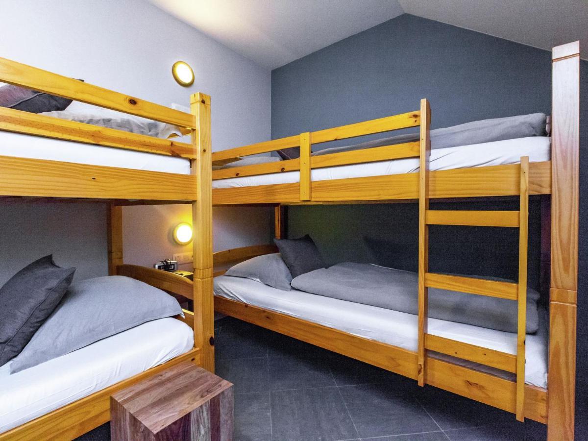 Authentic Holiday In With Garden Hébergement de vacances *