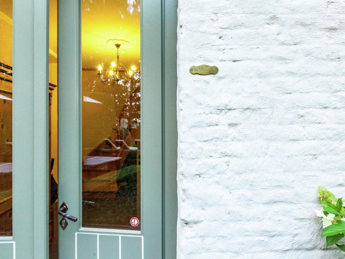 Authentic Holiday In With Garden Hébergement de vacances *